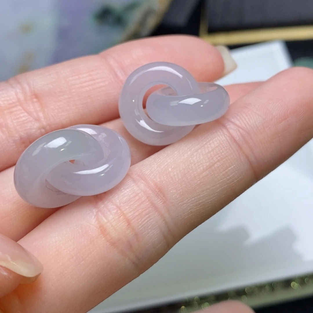 翡翠未镶嵌耳饰冰淡紫环环相扣