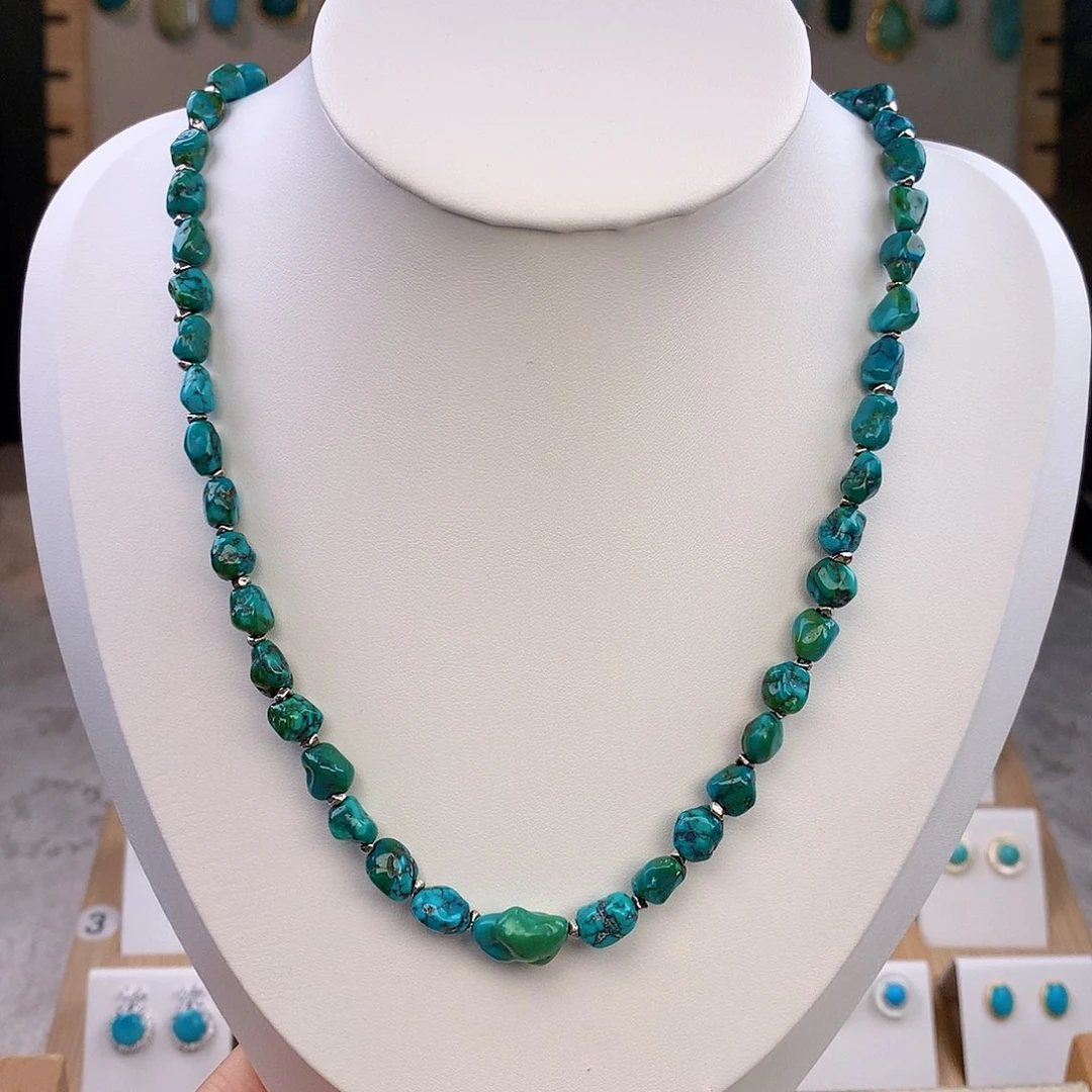 绿松石未镶嵌颈饰