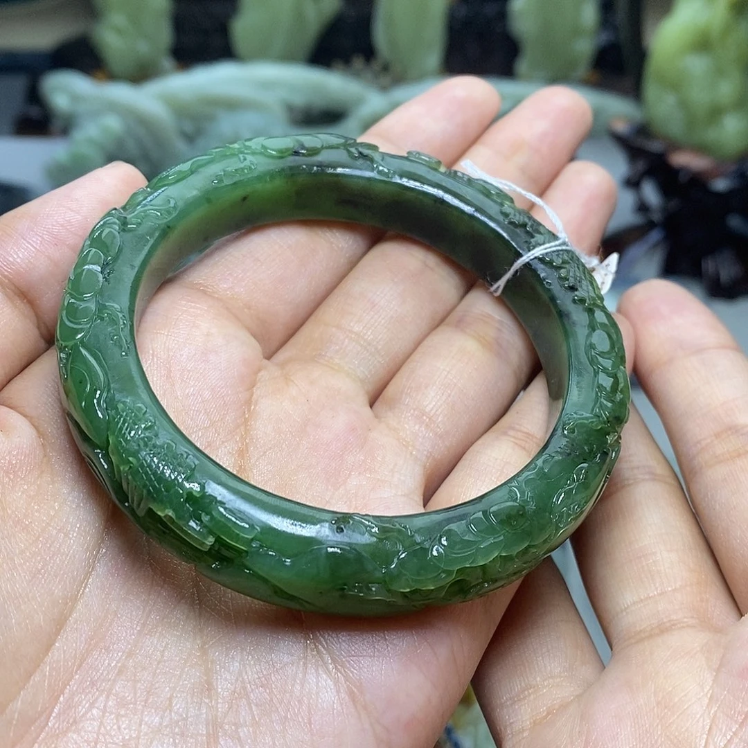 和田玉未镶嵌颈饰渐***约