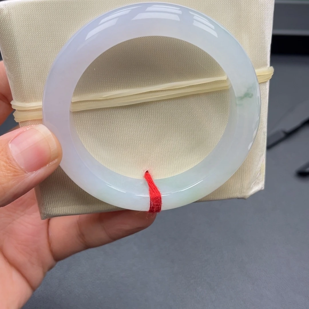 翡翠未镶嵌手镯手镯