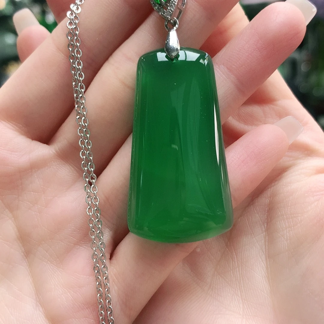 玛瑙/玉髓未镶嵌吊坠