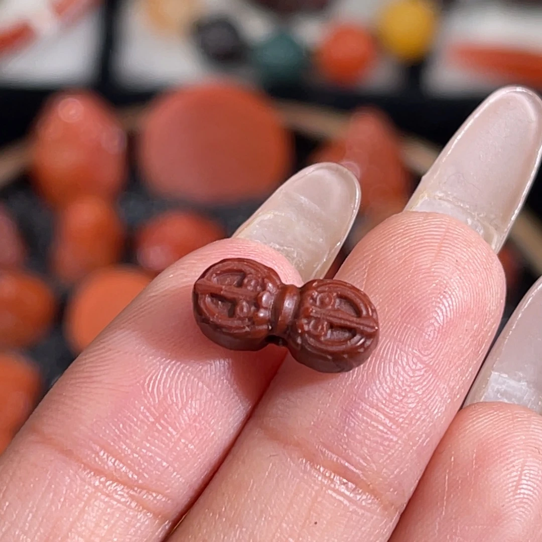 玛瑙/玉髓未镶嵌金刚杵背云 14x6.3mm 不换退