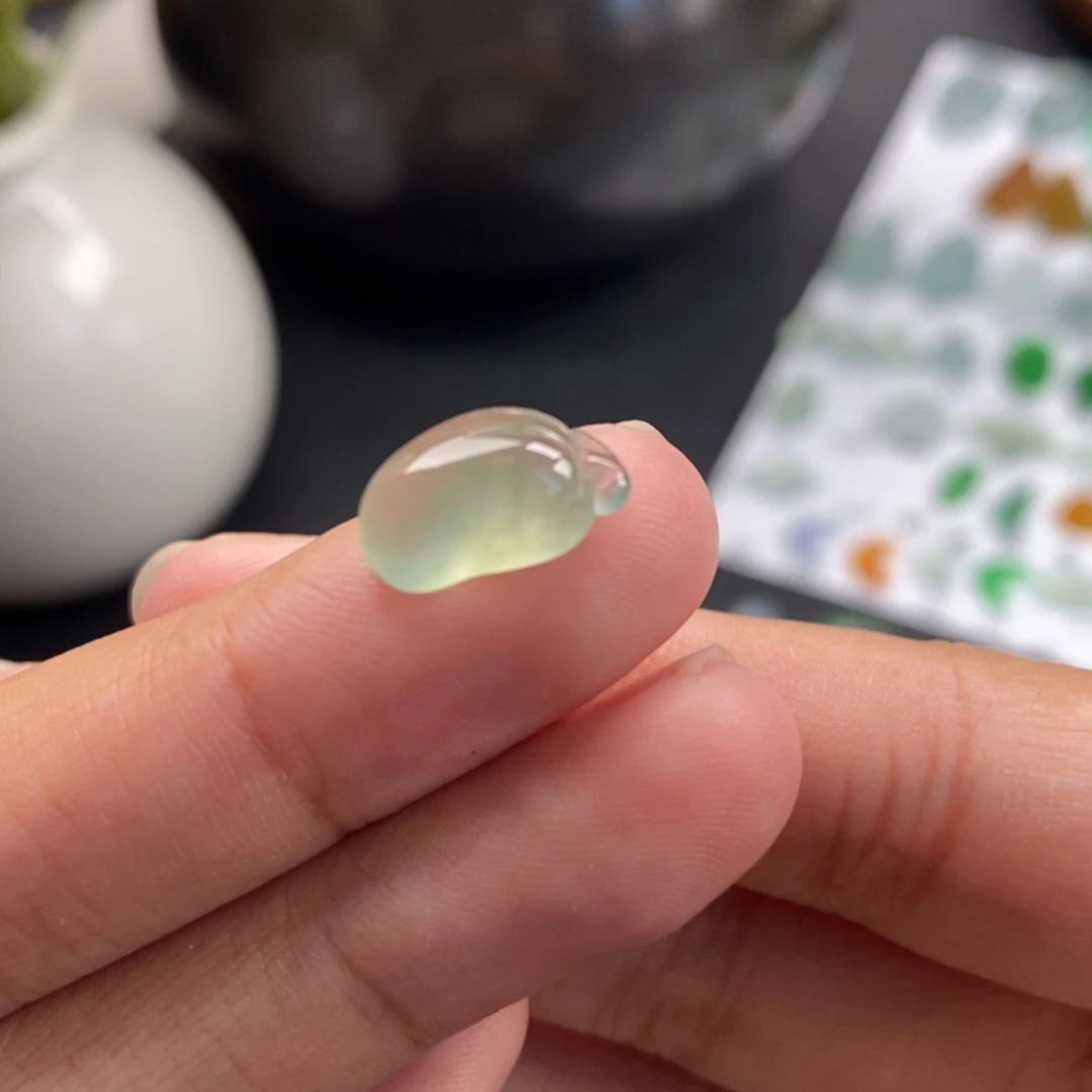 翡翠裸石冰晴小瓜