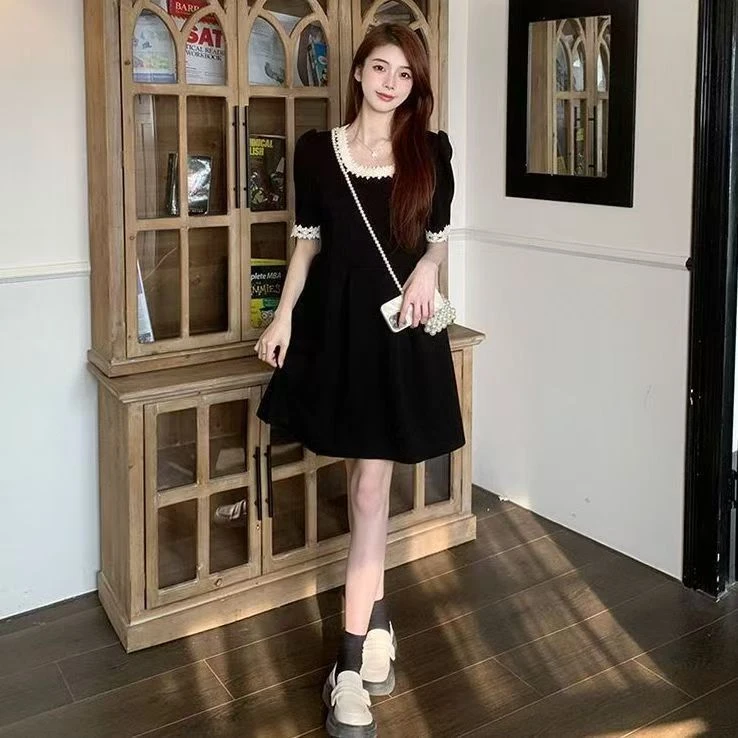 大码女装法式气质长短款连衣裙夏季新款胖mm赫本风方领蕾丝花边裙