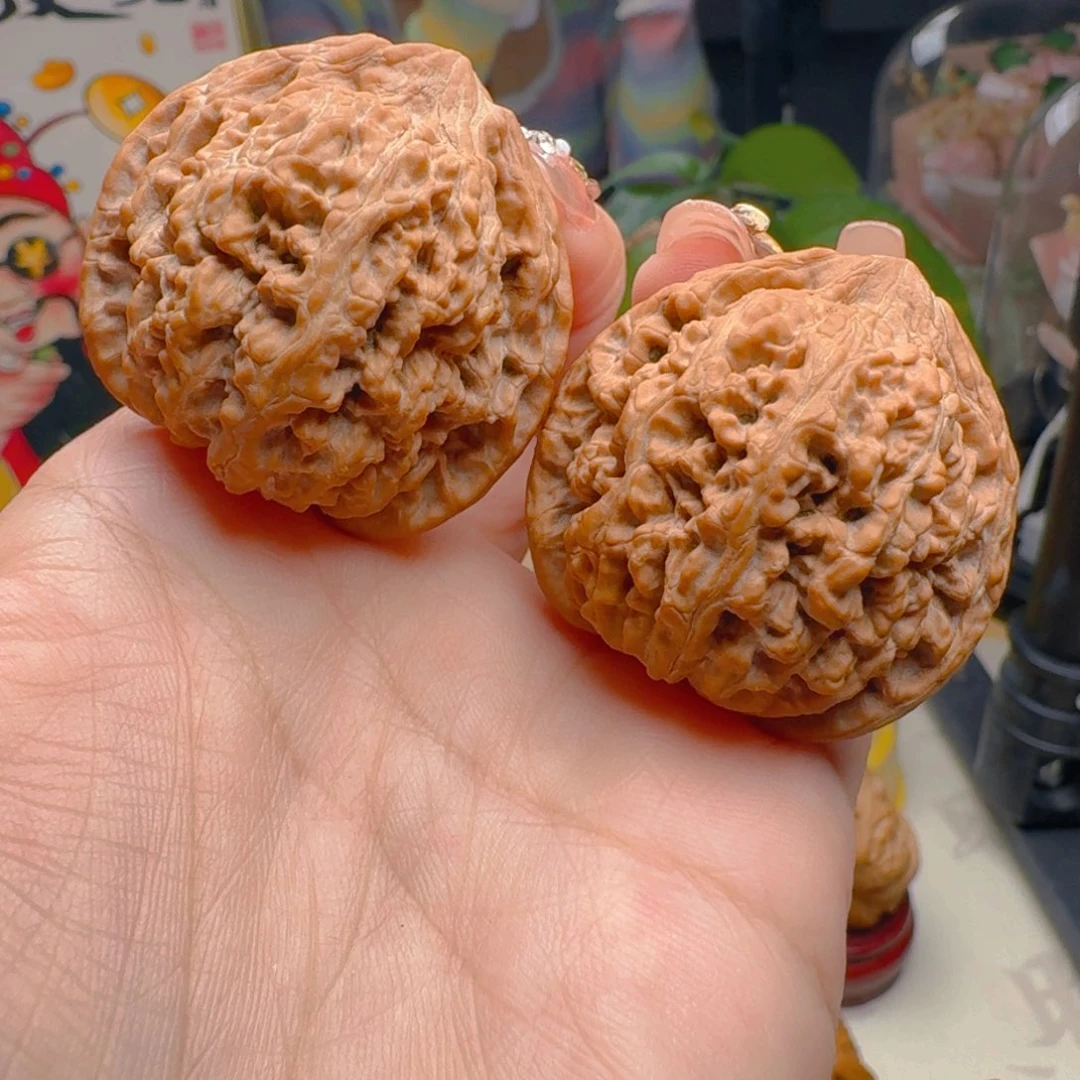 核桃把件38尺寸满天星