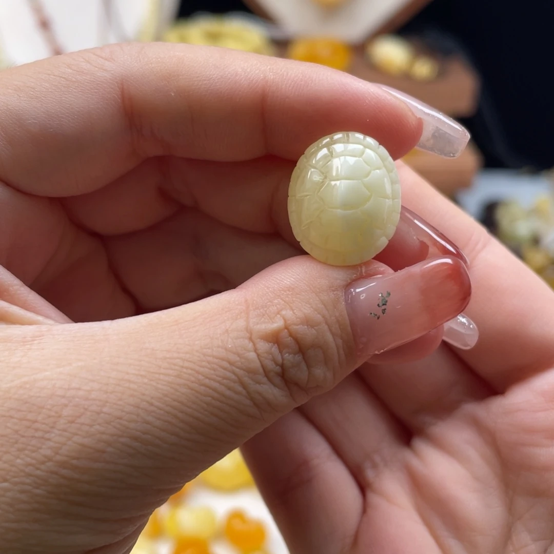 琥珀未镶嵌珠宝奇石富甲