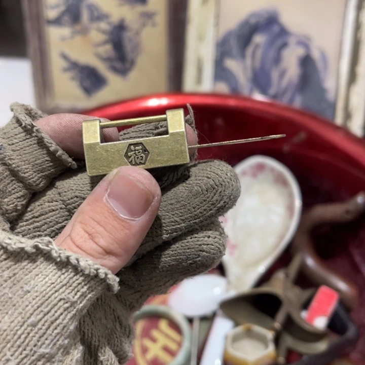 阿***景羽毛我也不知道我在想