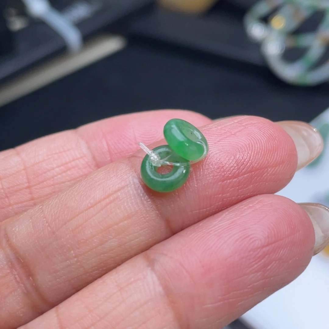 定制翡翠未镶嵌甜甜圈