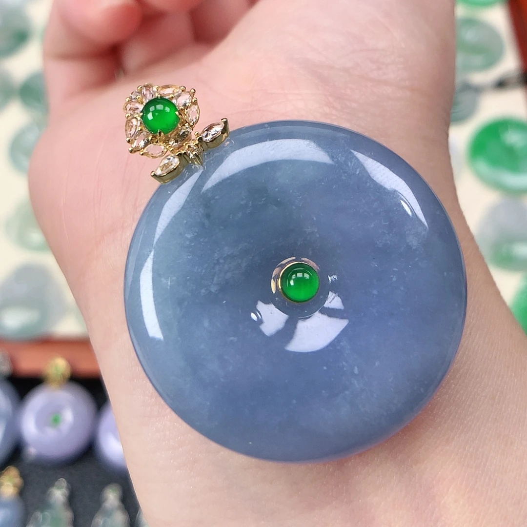 翡翠未镶嵌颈饰吊坠