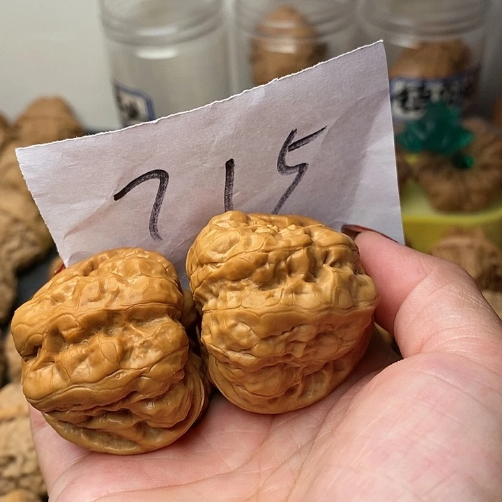 达***氏文玩核桃吊坠蛤蟆的眼睛是