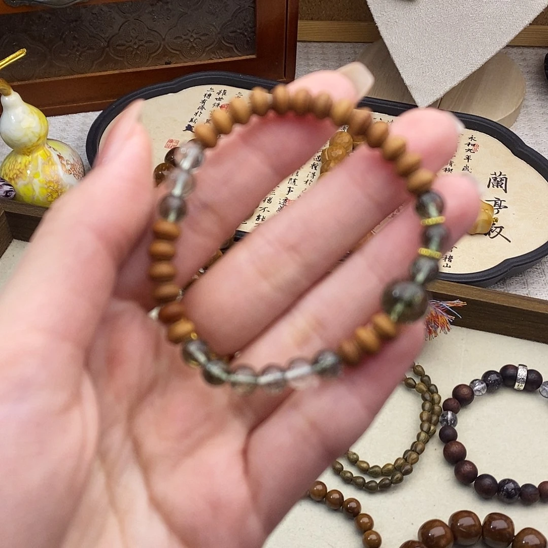 未镶嵌檀香木手串灯笼珠