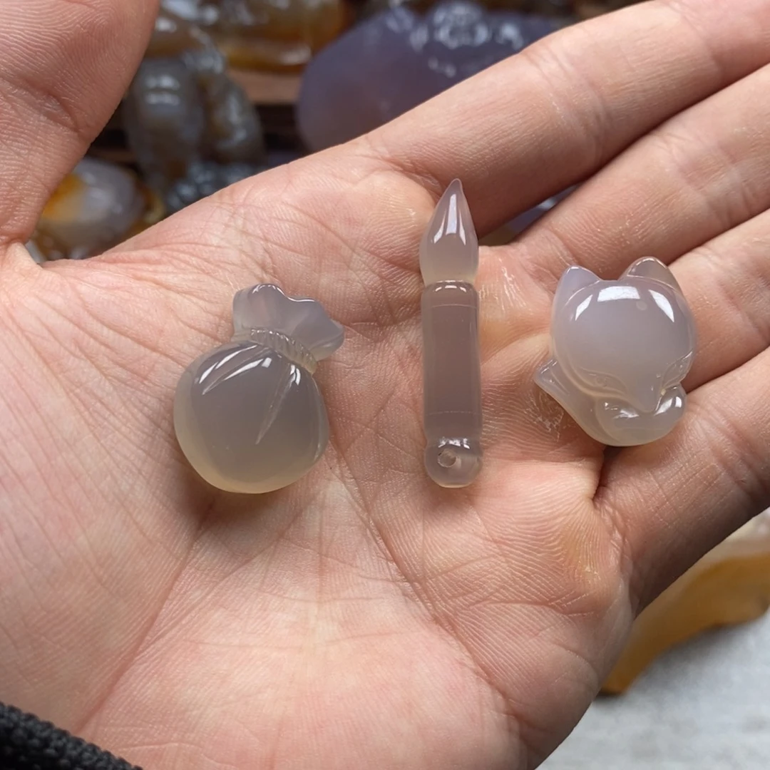 玛瑙/玉髓未镶嵌颈饰