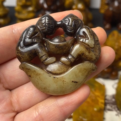 未镶嵌蛇纹石玉颈饰146