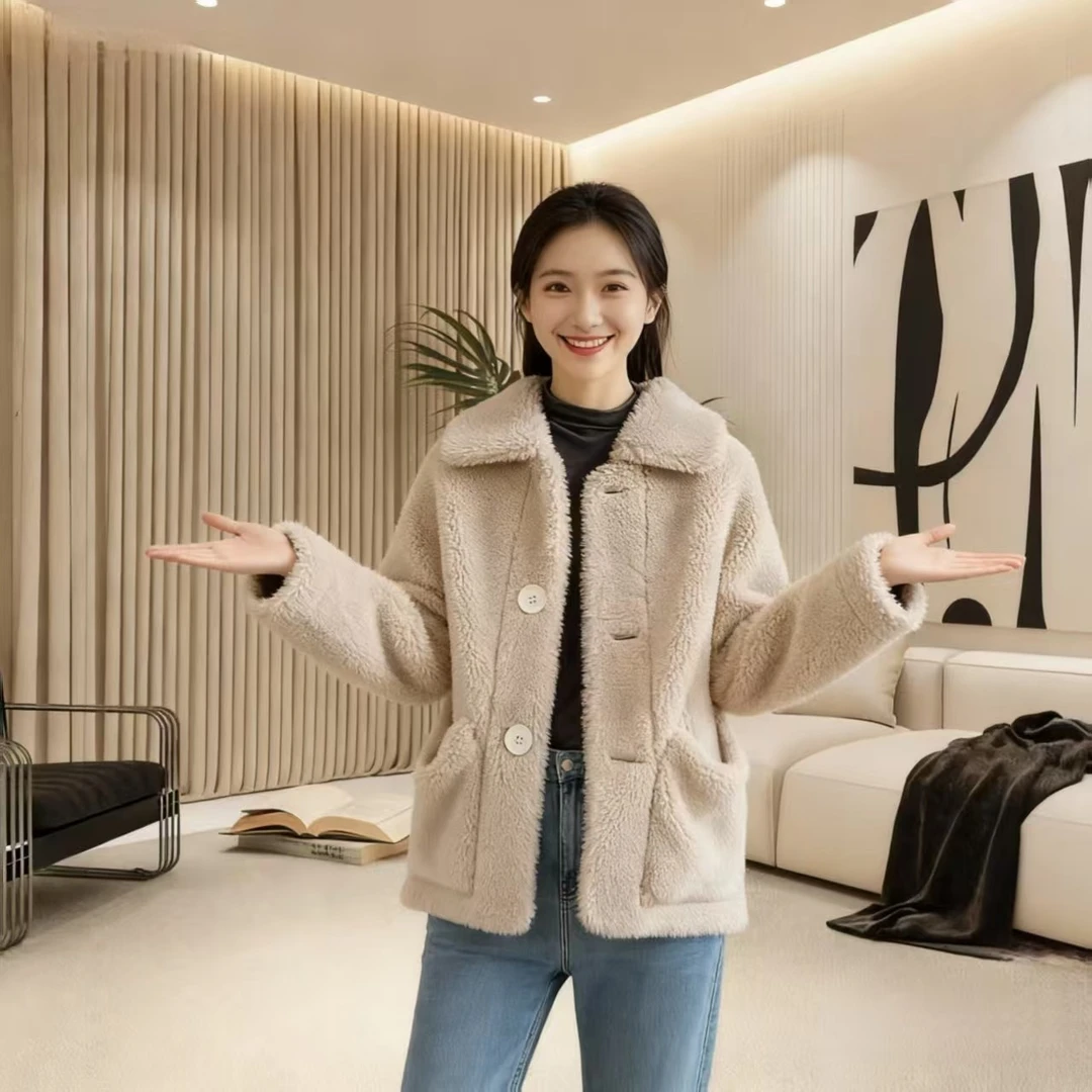宽松时尚短款秋冬新款羊羔绒外套新款洋气女装皮毛一体女外套新款