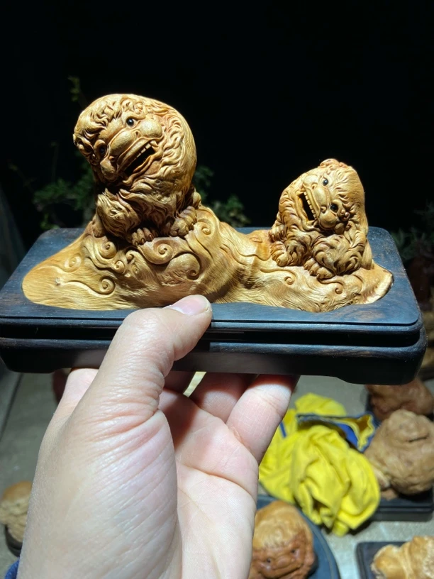 荔枝木香炉，立体双狮子，底座隔开，一炉两用