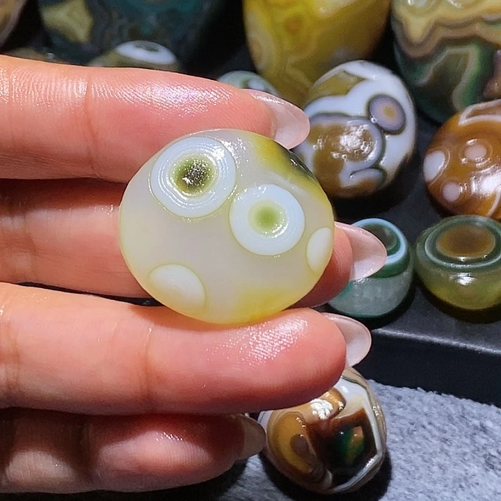 玛瑙/玉髓未镶嵌珠宝奇石94