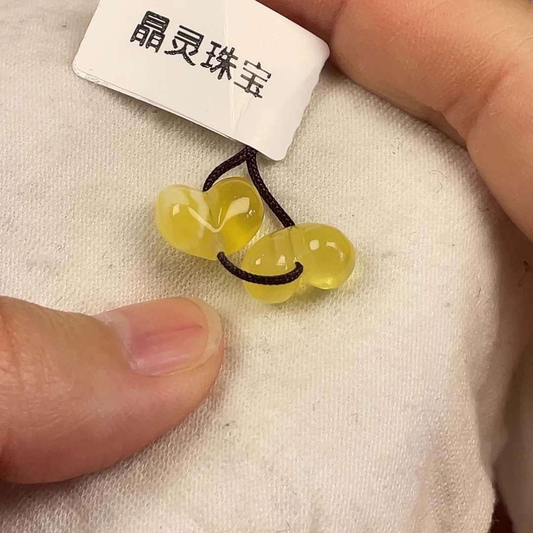 蜜蜡未镶嵌裸石配饰