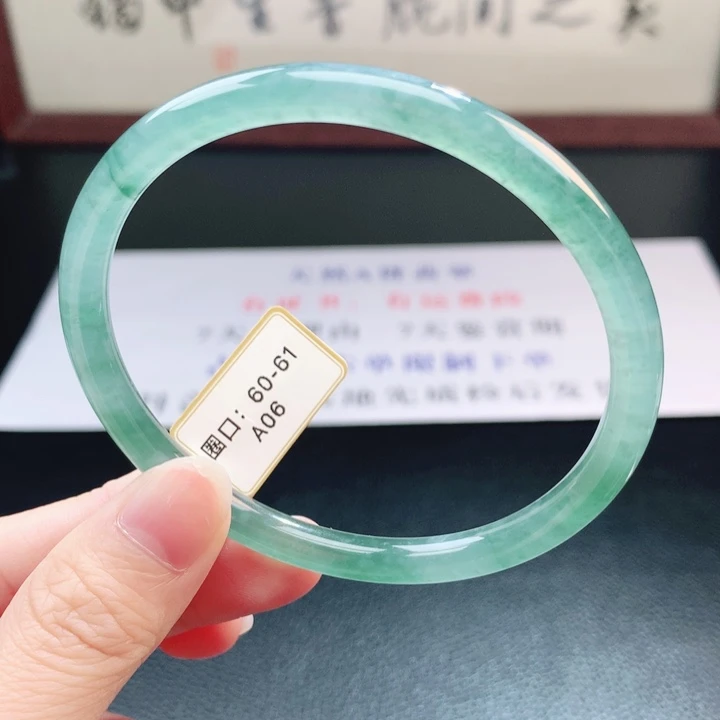 翡翠未镶嵌手镯翡翠手镯120