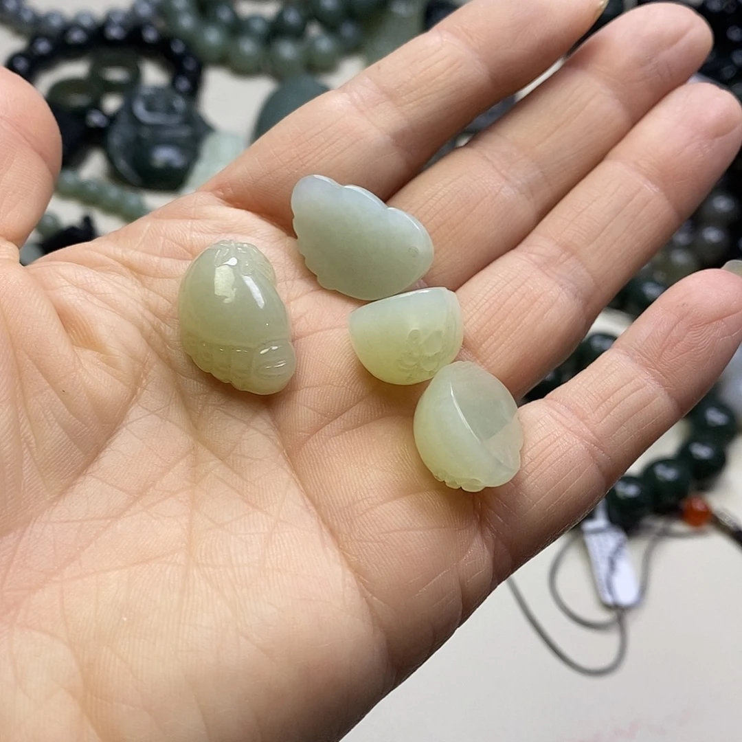 和田玉未镶嵌手链和田玉知足常乐