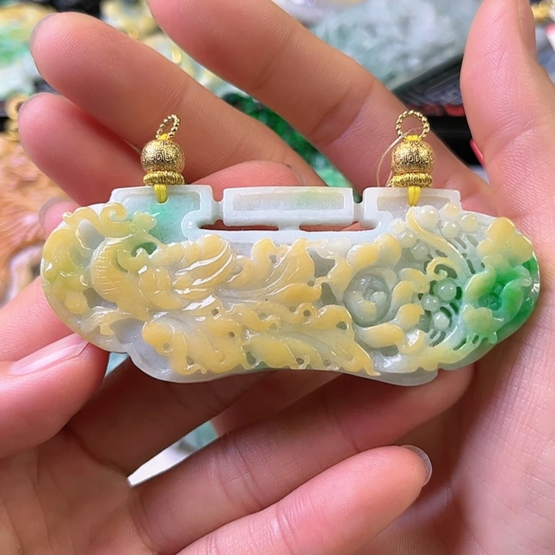 【闪购商品】翡翠颈饰未镶嵌挂件