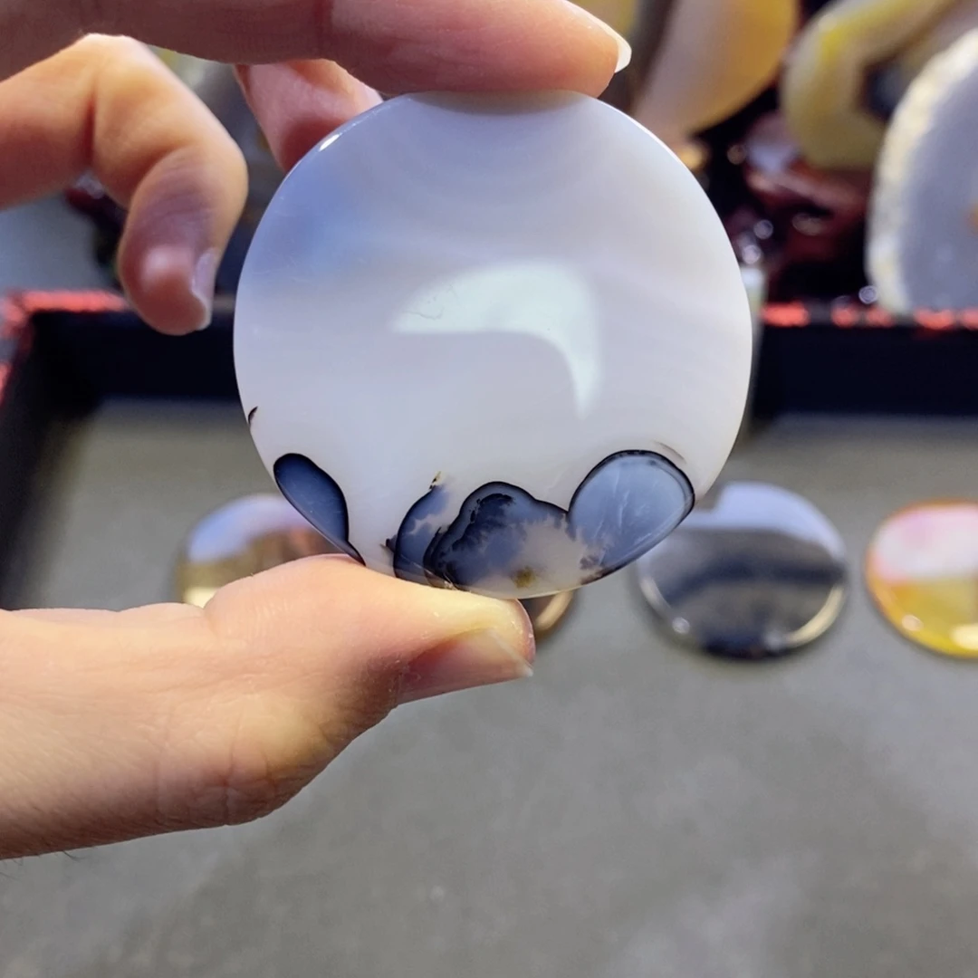 玛瑙/玉髓颈饰未镶嵌编号41 瑕疵