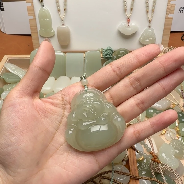 @***欣颈饰未镶嵌和田玉