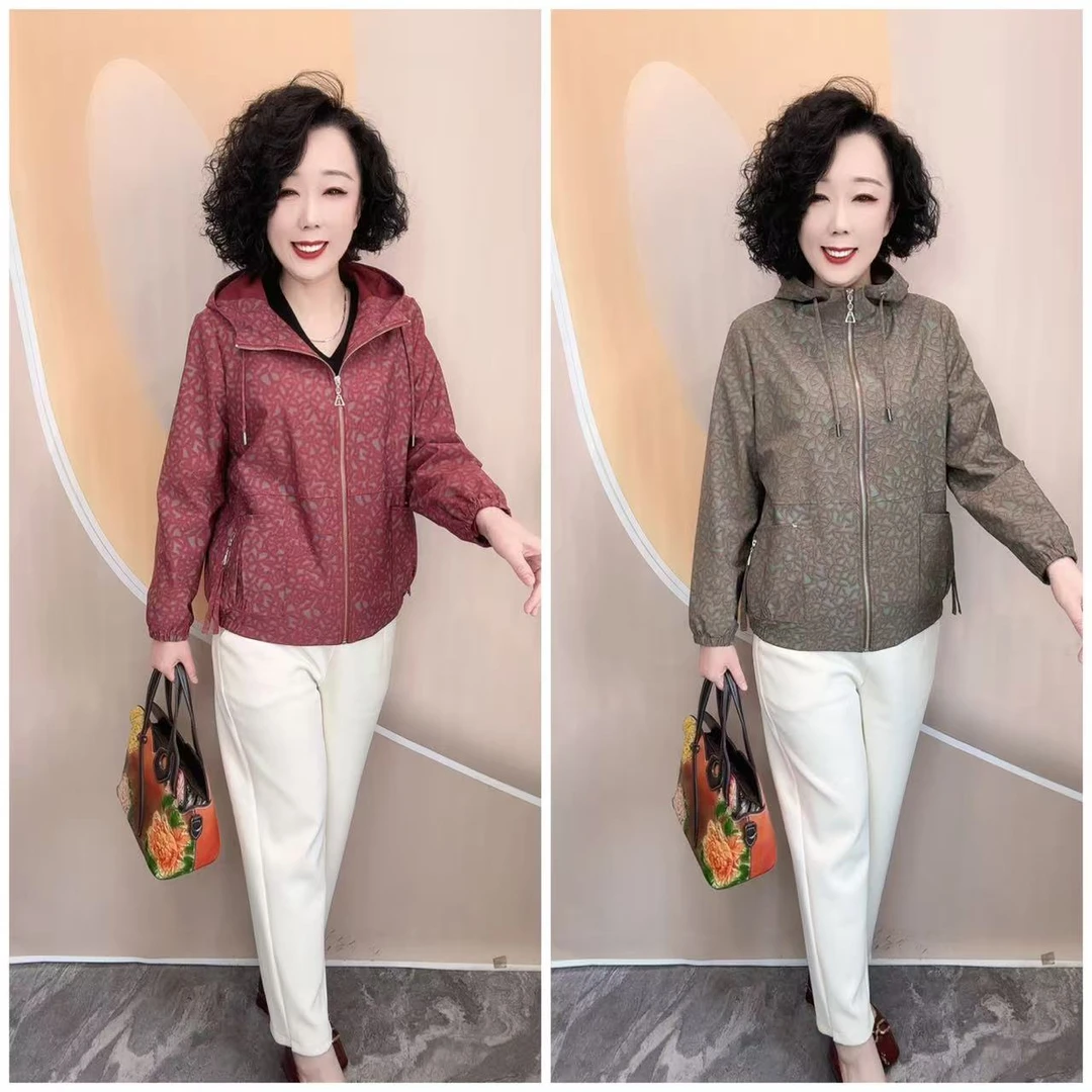 223新款连帽洋气花色加里衬时尚宽松大码休闲外套，衣长64