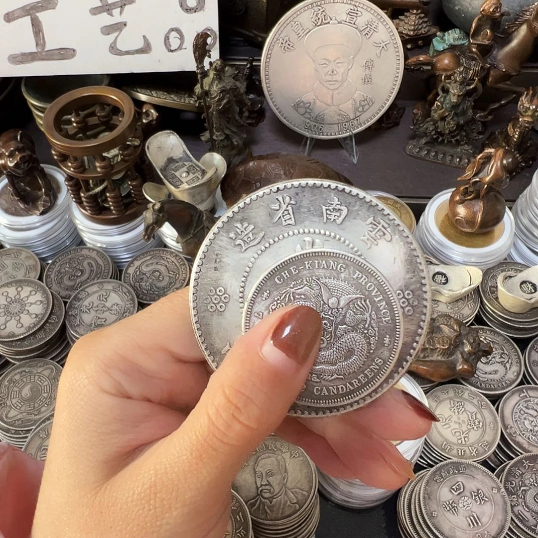 金属复古风格摆件