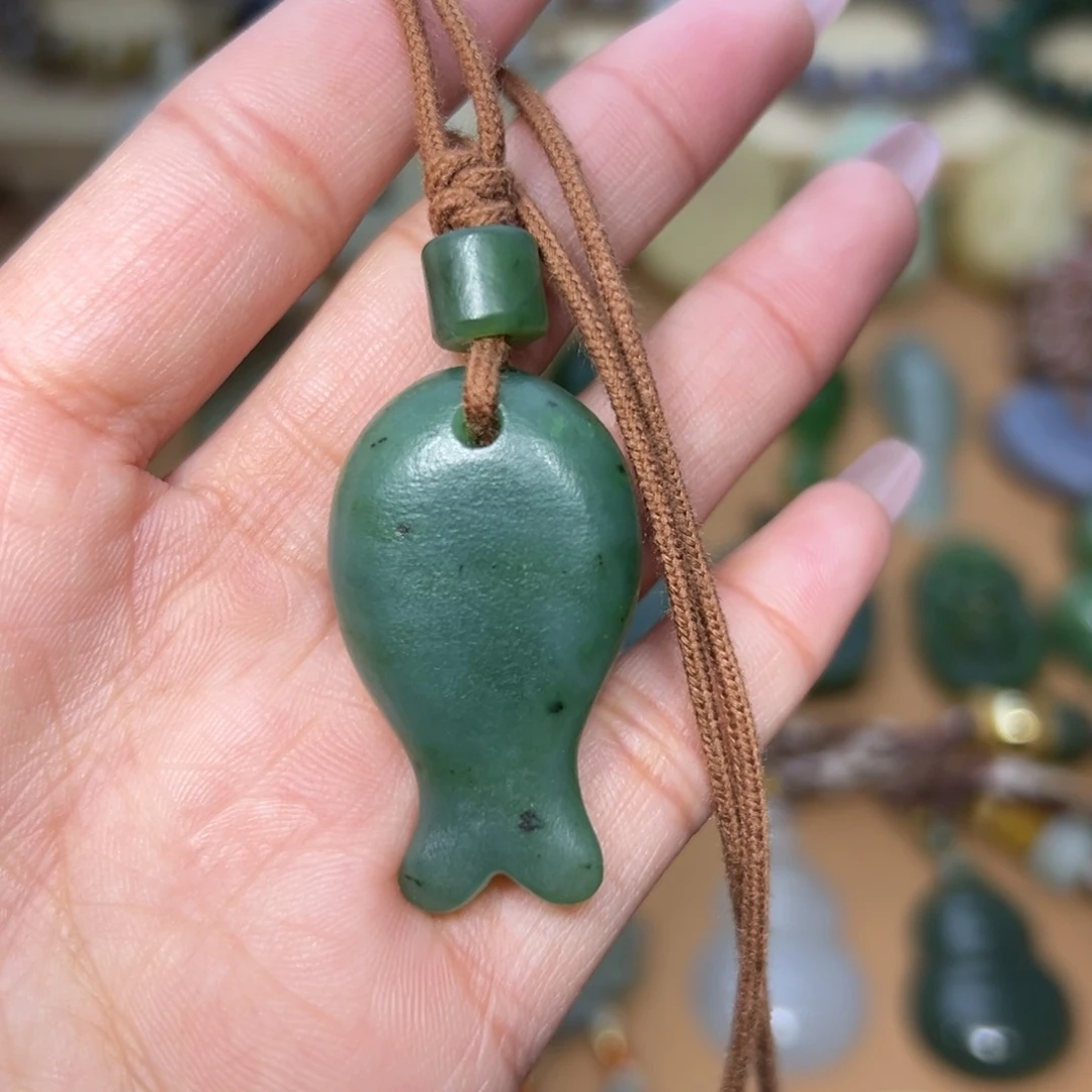 颈饰未镶嵌和田玉