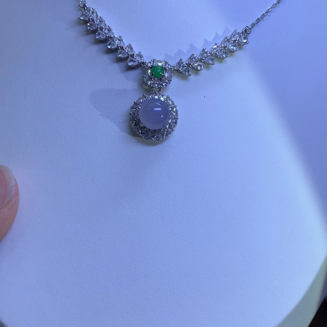 翡翠颈饰银S925镶嵌翡翠