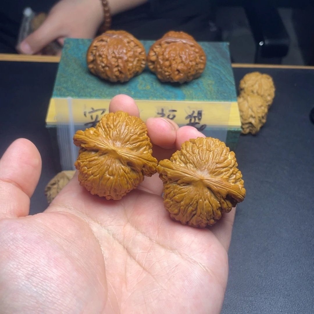 文玩核桃把件四座楼