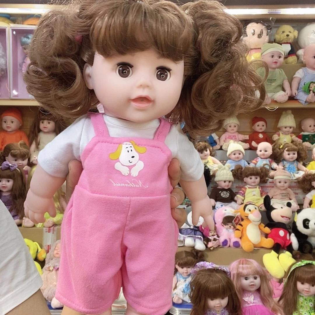 塑料软糖胶娃娃玩具