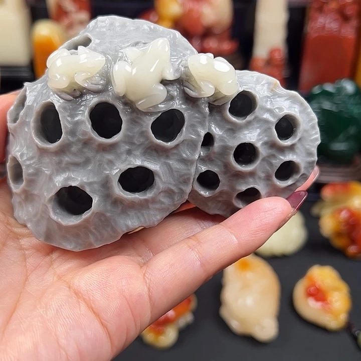 寿山石老性芙蓉石