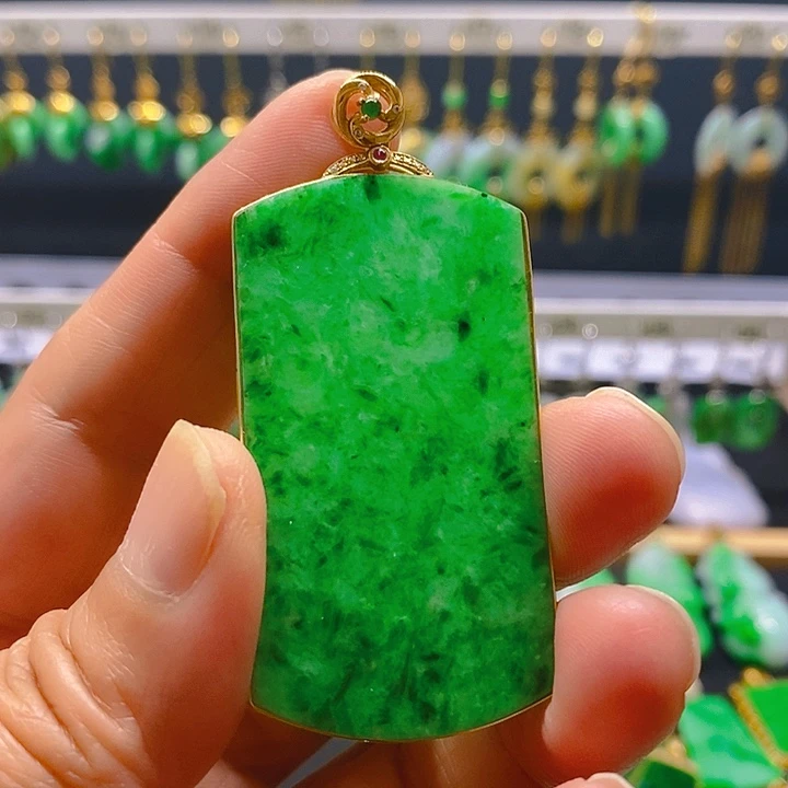 翡翠18K金镶嵌吊坠(赠链)吊坠