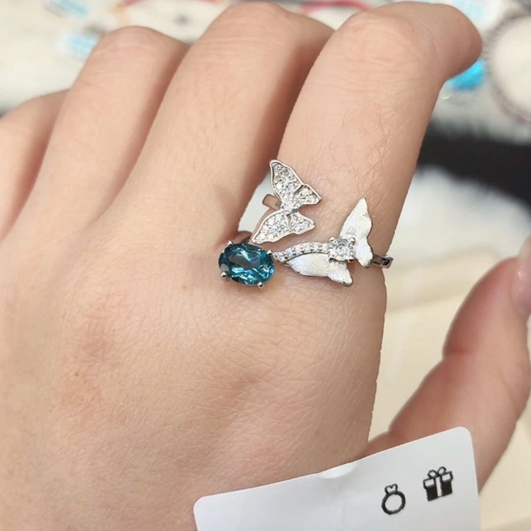 银S925镶嵌托帕石珠宝奇石