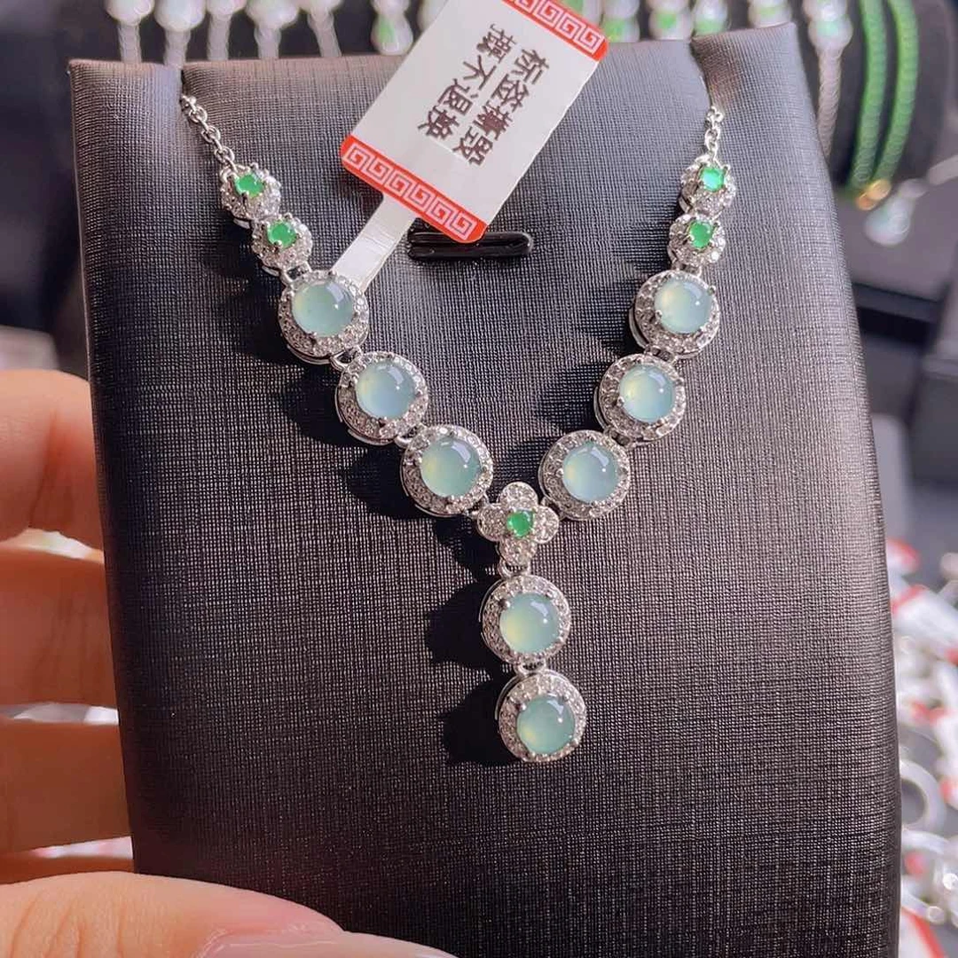 项链未镶嵌翡翠项链