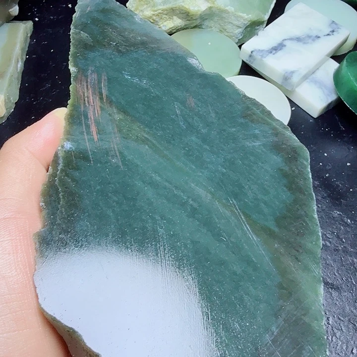 和田玉（糖玉）未镶嵌珠宝奇石