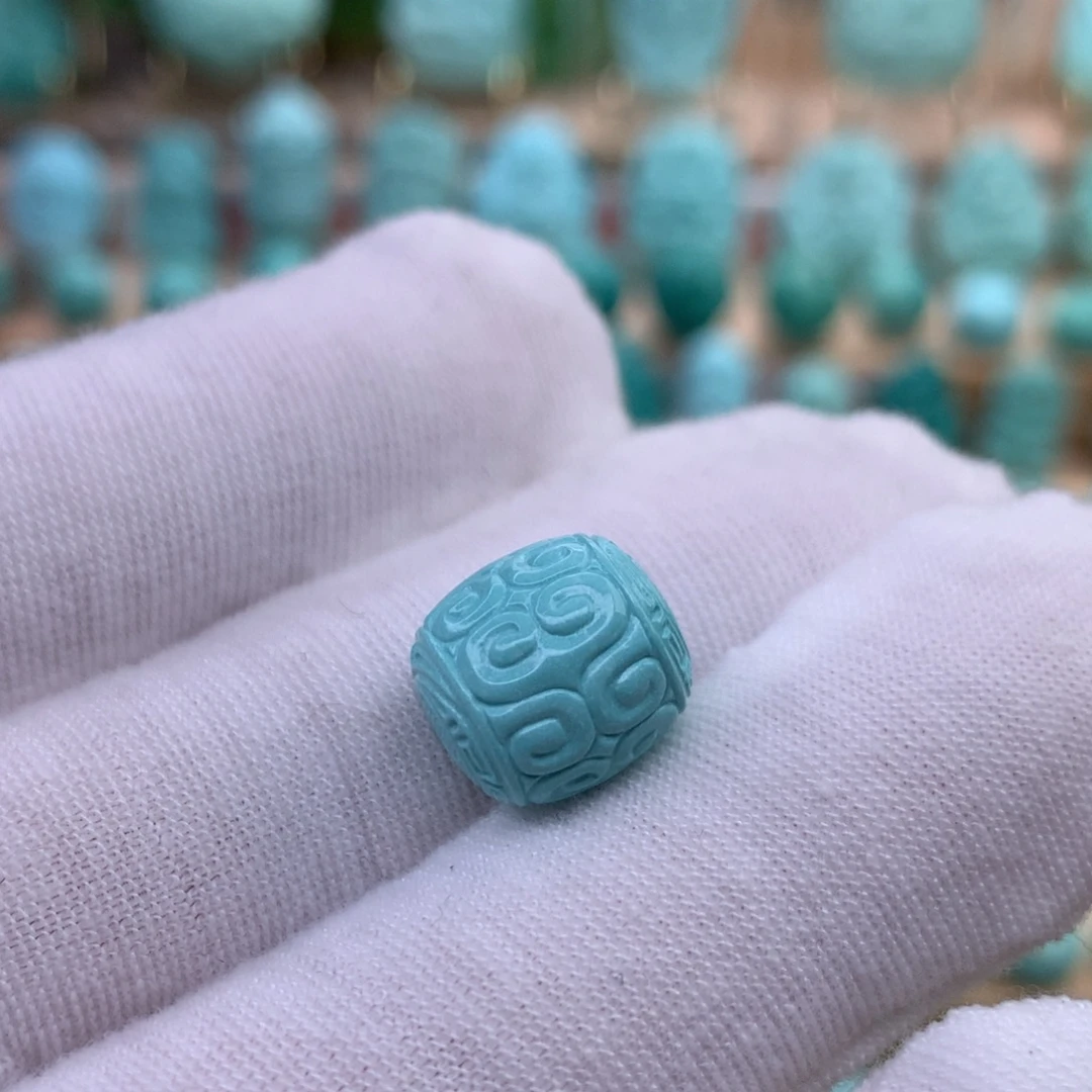 绿松石未镶嵌原矿绿松石回纹桶珠