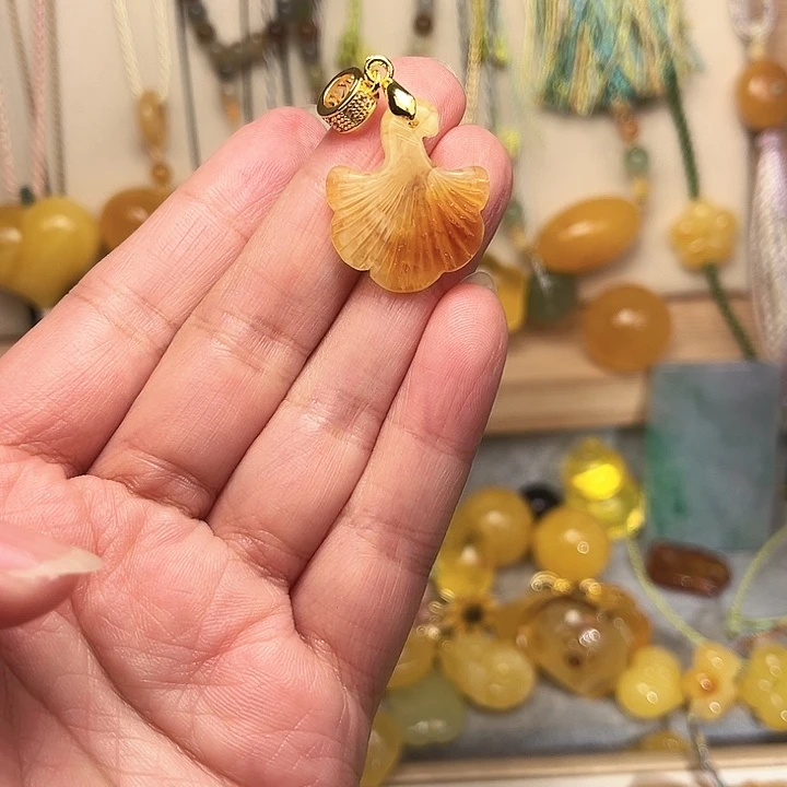 蜜蜡颈饰未镶嵌蜜蜡