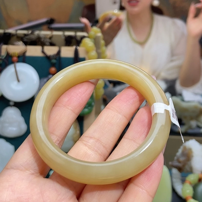 【闪购商品】未镶嵌手镯和田玉（糖玉）