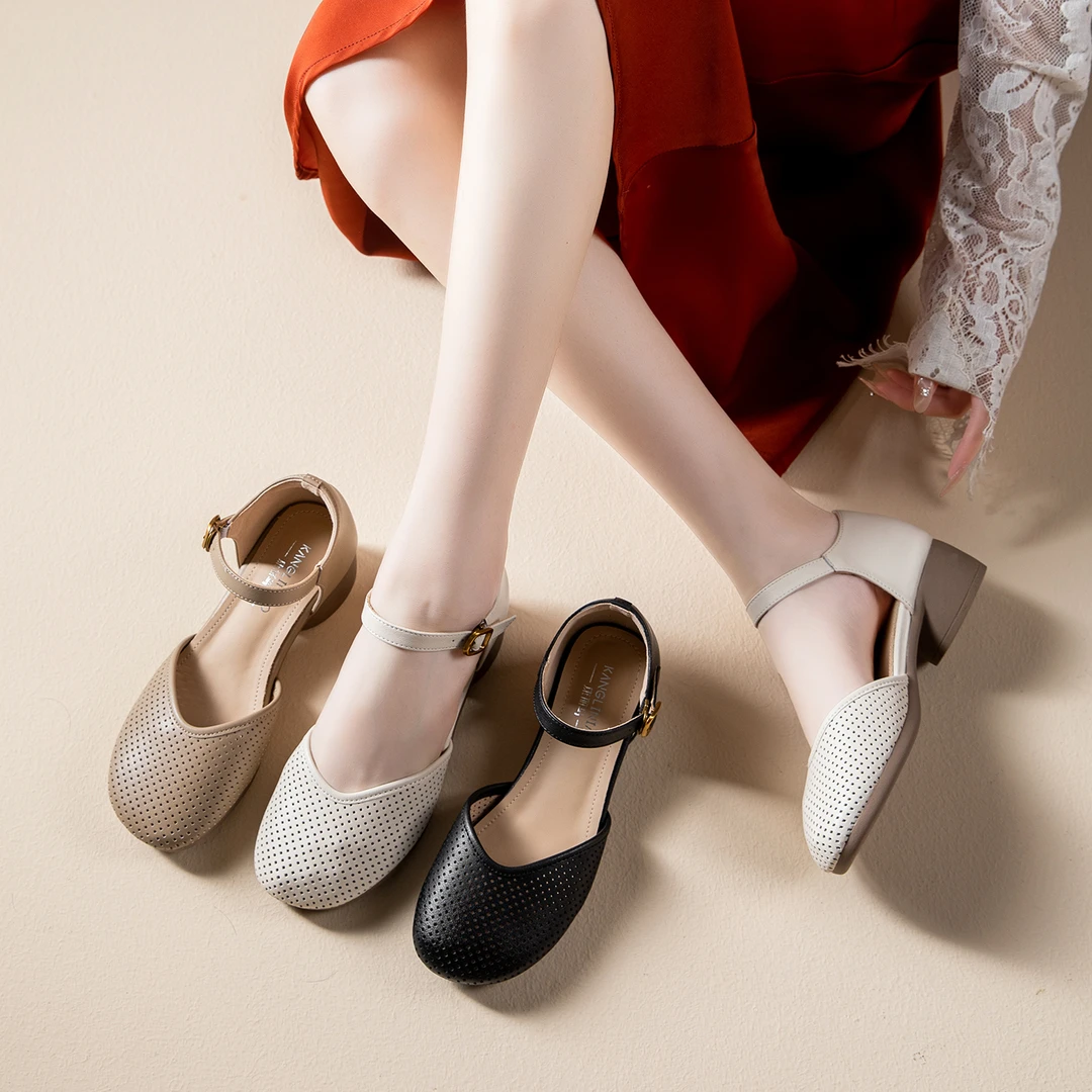 真皮软底包头凉鞋女款2025新款爆外穿出游不累脚女鞋百搭洞洞鞋女