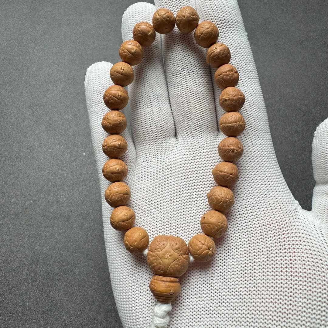 精品凤眼菩提小手持，尺寸10.5mm