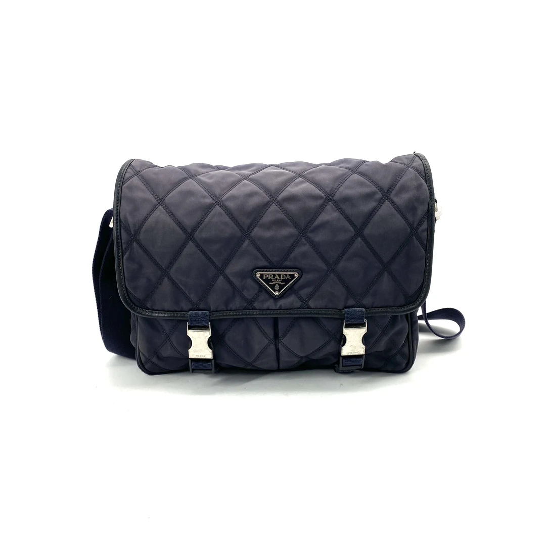 95新 Prada/普拉达 98新尼龙帆布双扣邮差包尺寸30/22黑色经典