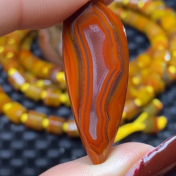 玛瑙/玉髓颈饰未镶嵌