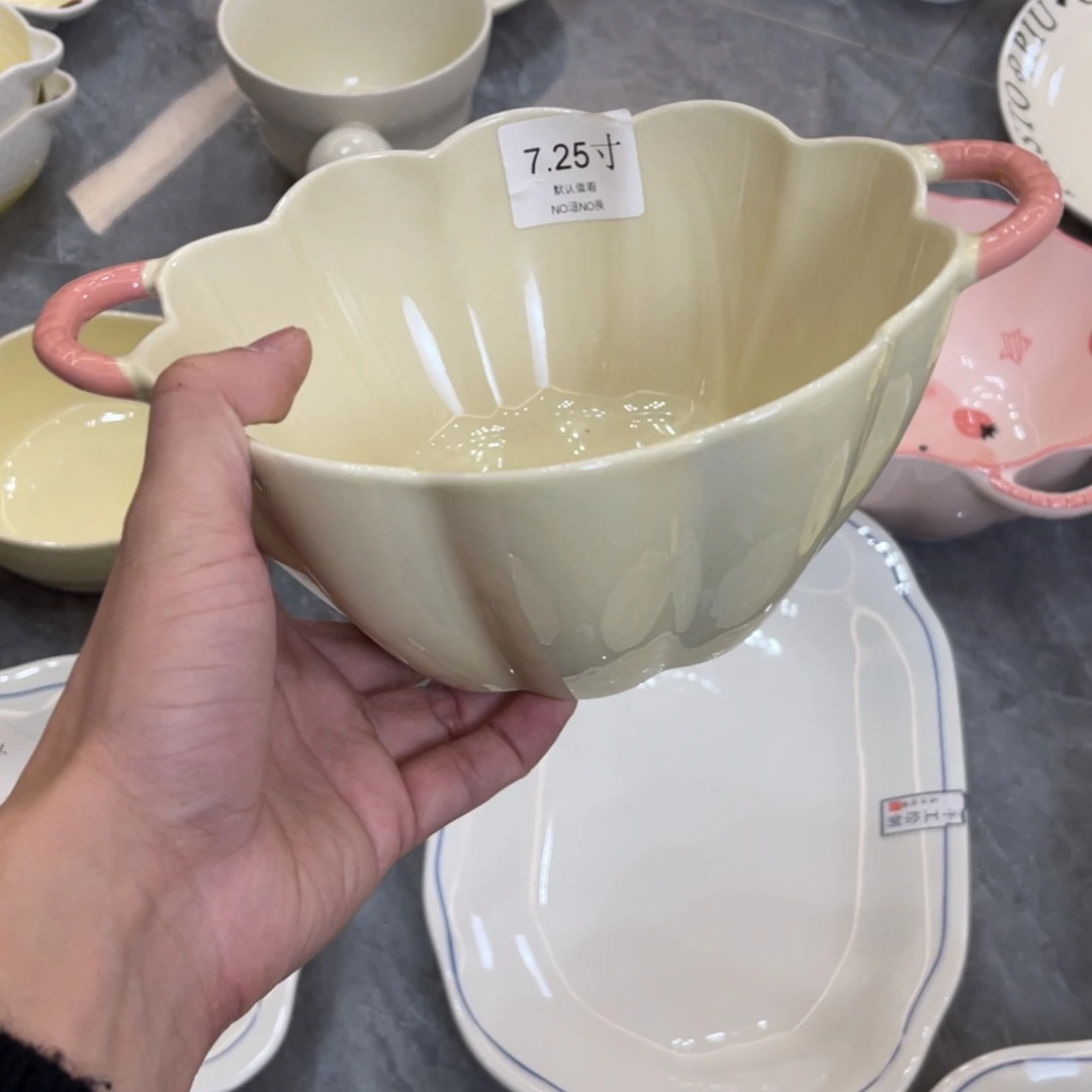 陶瓷微瑕餐具介意勿拍，满18飞！