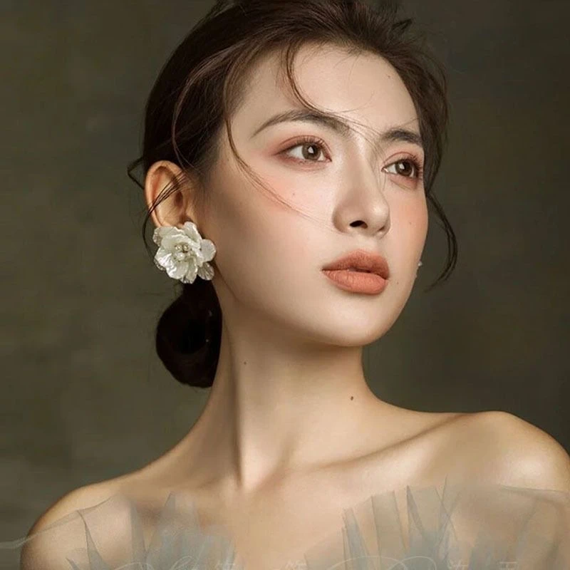 合金耳饰 韩式小清新婚礼耳环小众简约仙气超仙夸张设计感大花朵