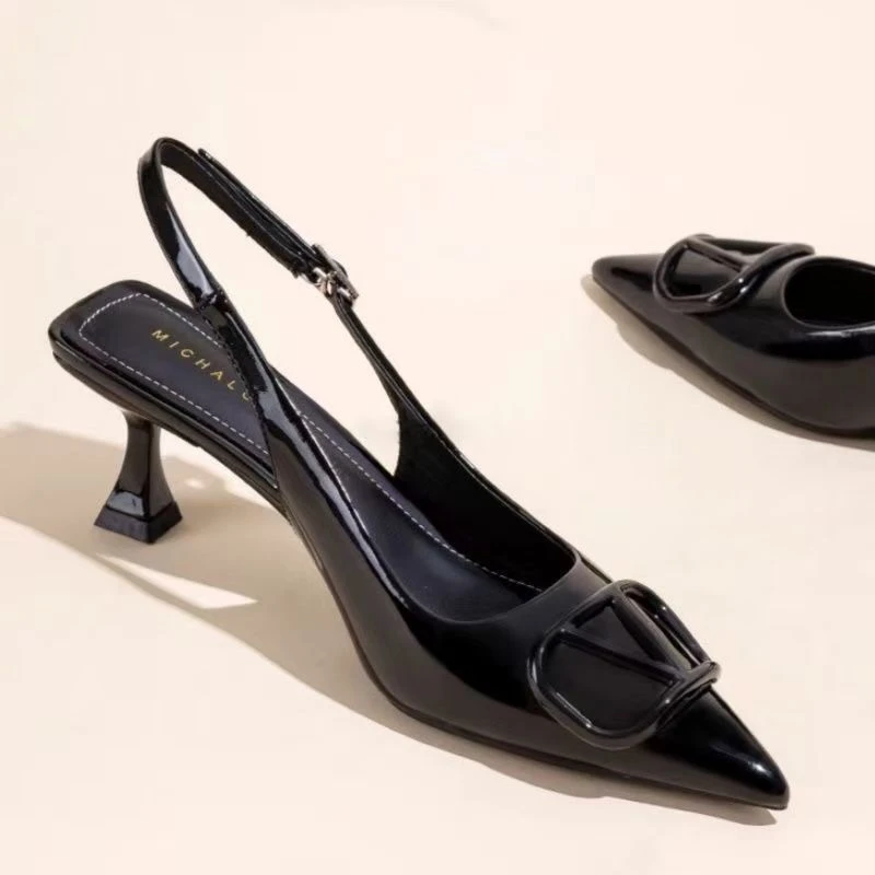 一字带包头凉鞋高跟鞋尖头2024年新款法式细跟黑色漆皮女夏季外穿