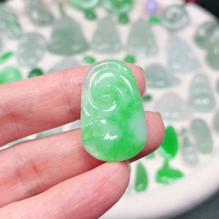 颈饰未镶嵌翡翠缅甸天然A货翡翠