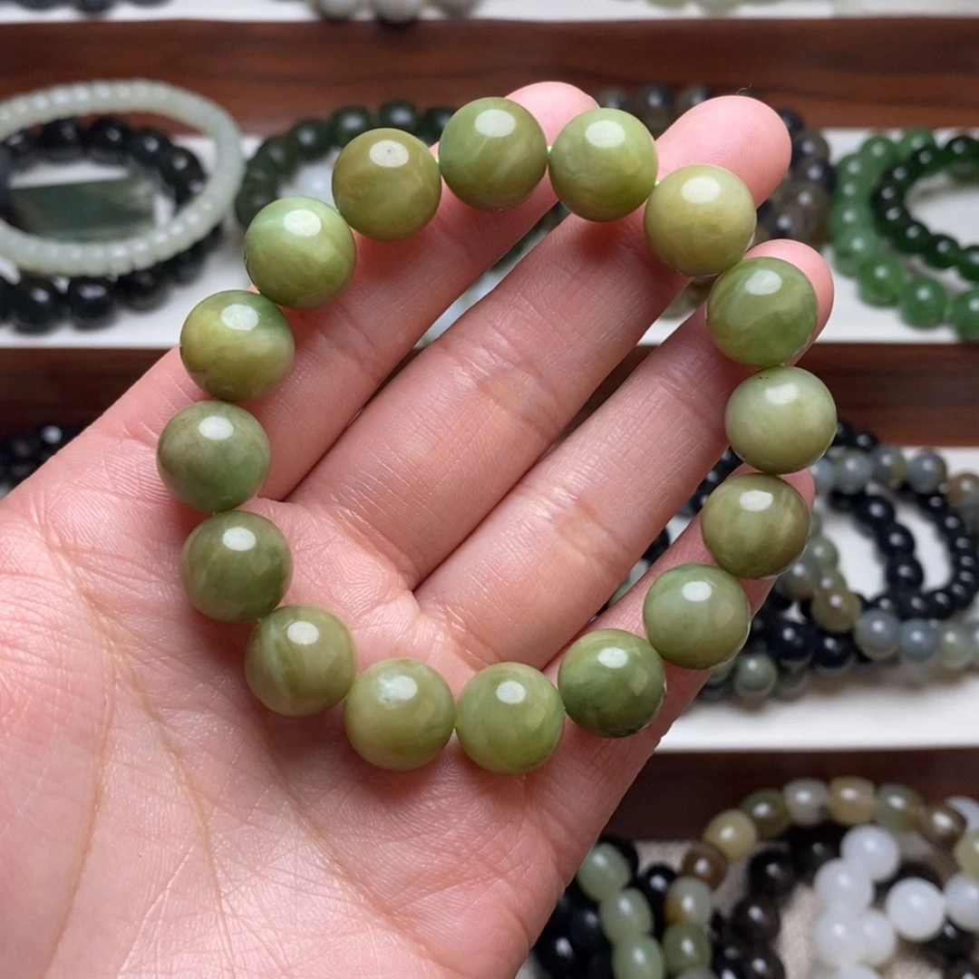 和田玉未镶嵌手串