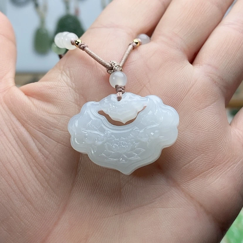 【闪购商品】颈饰未镶嵌和田玉